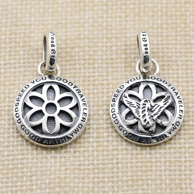 

Japanese and Korean trendy silver jewelry s925 sterling silver men's retro round cherry blossom necklace pendant women's sweater