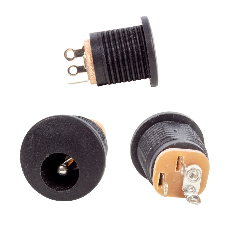 

Adapter with round nut 2.1MM (IC-257)