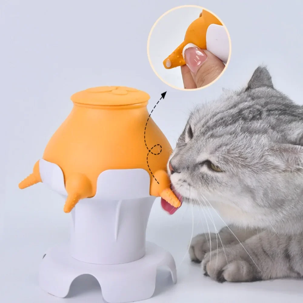 

Cat Bionic Milk Feeder Self-service Milk Drinking Silicone Can Be Lifted and Adjusted Pet Bottle