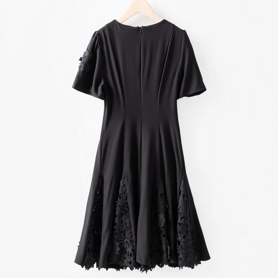 

Summer 2025 new styles of European and American women's clothing Short-sleeved and round-neck Applique embroidery dress XXL