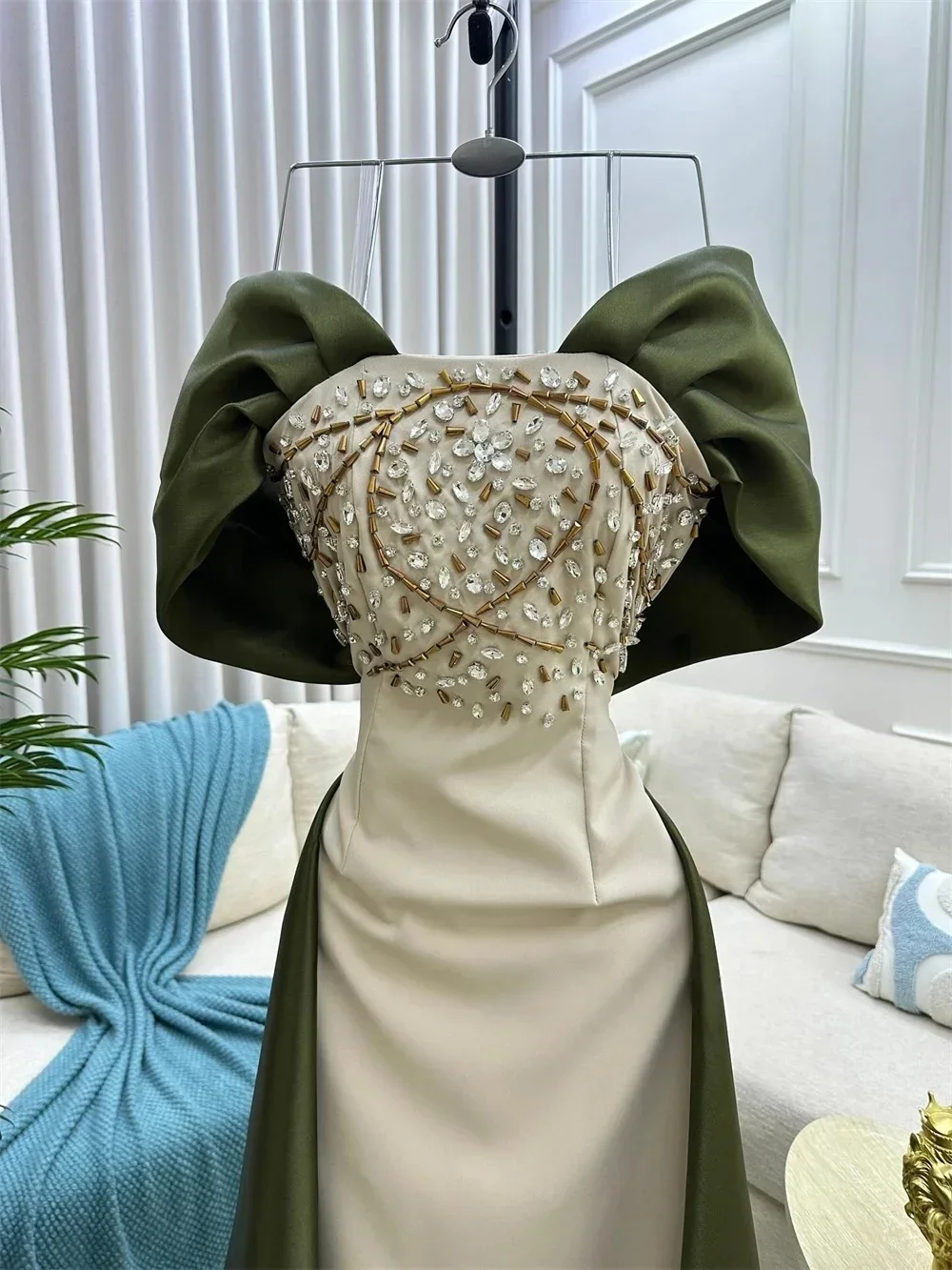 فساتين سهرة حلوة أنيقة باللون الأخضر مطرزة طويلة مناسبة مخصصة للحفلات الراقصة للجنسين جيرسي ريترو دبي فستان زفاف مخصص #4