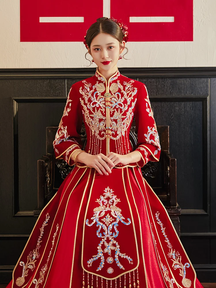 

Новое китайское свадебное платье с тяжелой вышивкой для церемонии бракосочетания и церемонии чаепития, с длинными рукавами