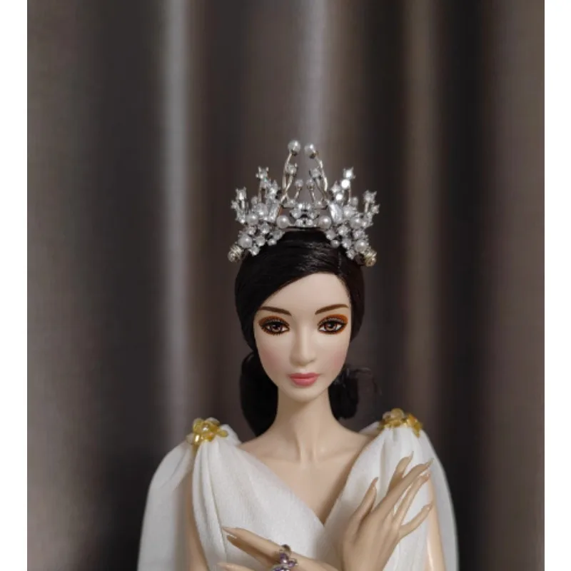 

Нужен 15-дневный процесс, новая игрушка ручной работы, корона, аксессуары с кристаллами и бриллиантами для ваших кукол BB FR FR в масштабе 1/6, BBMOD45