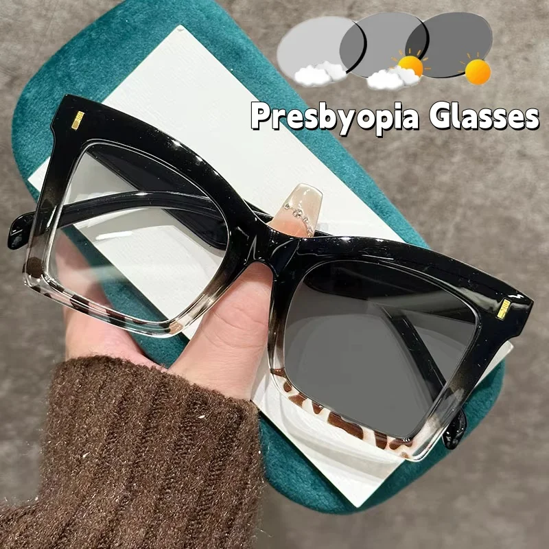 

Large Frame Square Anti Blue Light Photosensitive Color Changing Reading Glasses Fashionable Color Changing Presbyopia Glasses