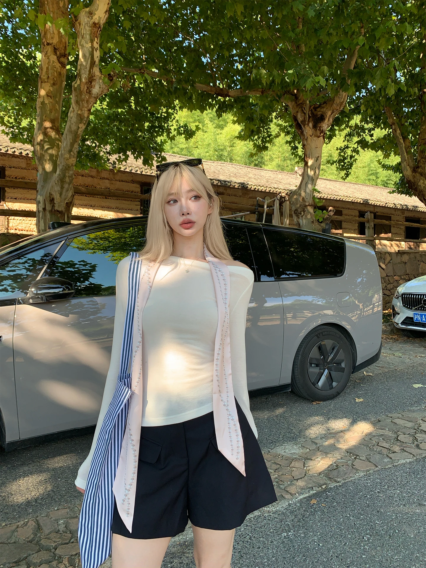 

Женская приталенная футболка Tannin Ski с плиссировкой на плечах, из смесовой шерсти, повседневный топ с высокой талией, длинный рукав, однотонная, для города