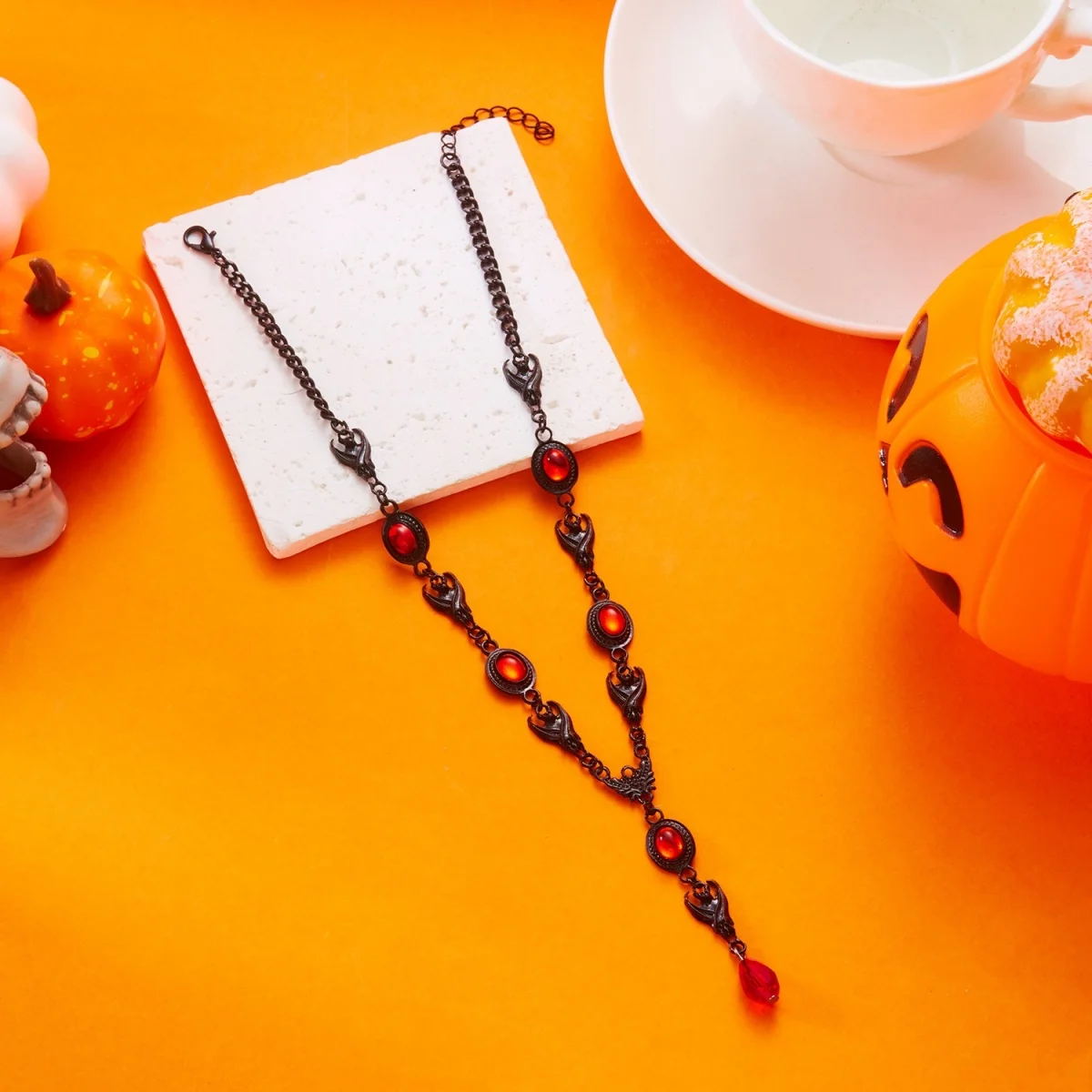 Kreative Gothic-Halskette mit rot-weißem Kristallperlen-Fledermaus-Anhänger für Damen und Herren, Halloween-Punk-Flugfledermaus-Choker, Cosplay-Party-Schmuck – Detail 29