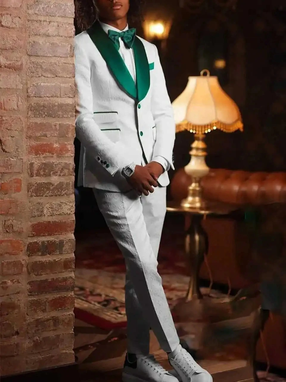 

Mens Wedding Suits 2 Pieces Classic Fit Floral Jacquard Tuxedos Shawl Lapel Groom Wear Party Birthday Prom Custom Blazer Pants