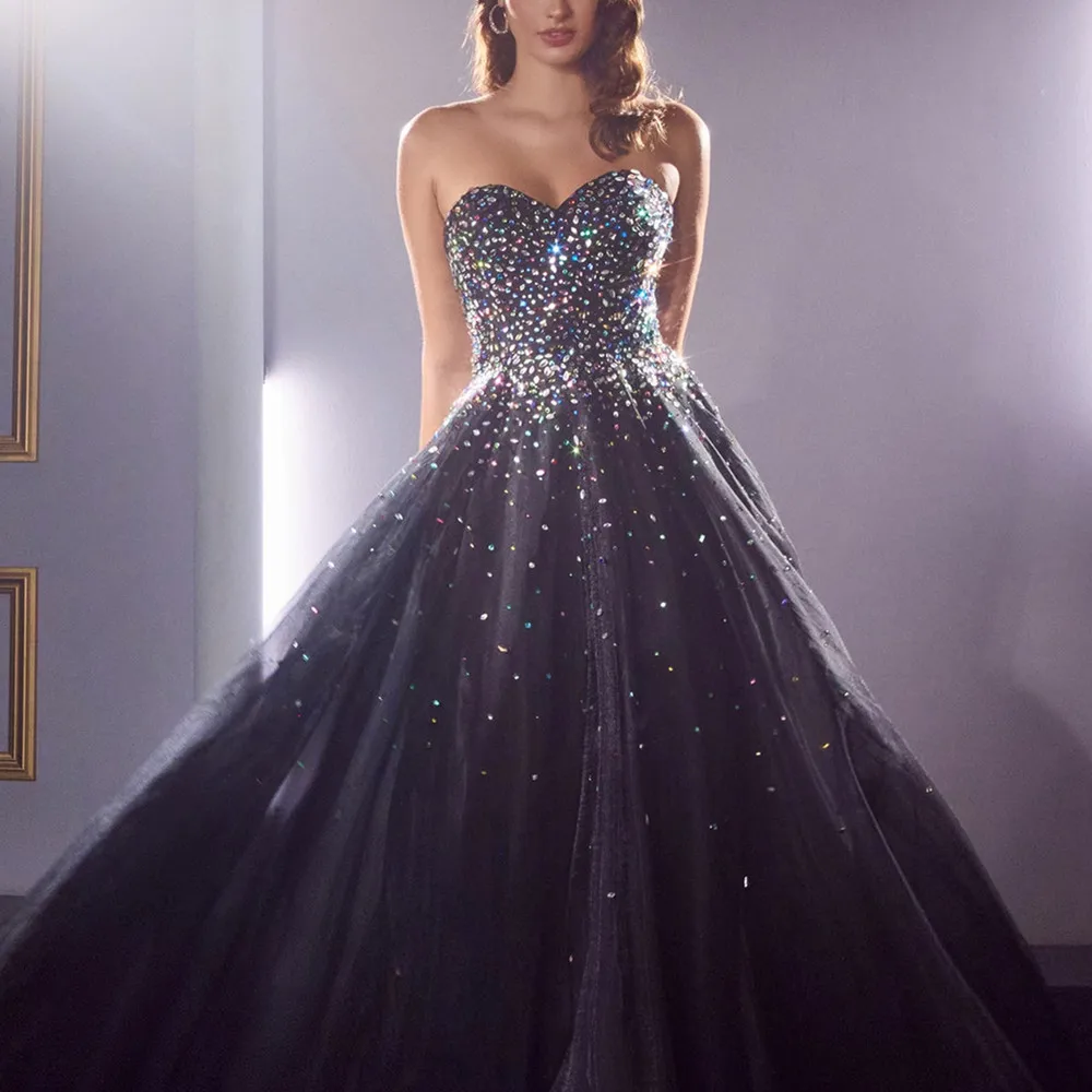 Sparkling Black Quinceanera Dresses Luxury Sweetheart Neckline Backless Sweep Train Formal Evening Wedding Prom Ball Gowns 2023