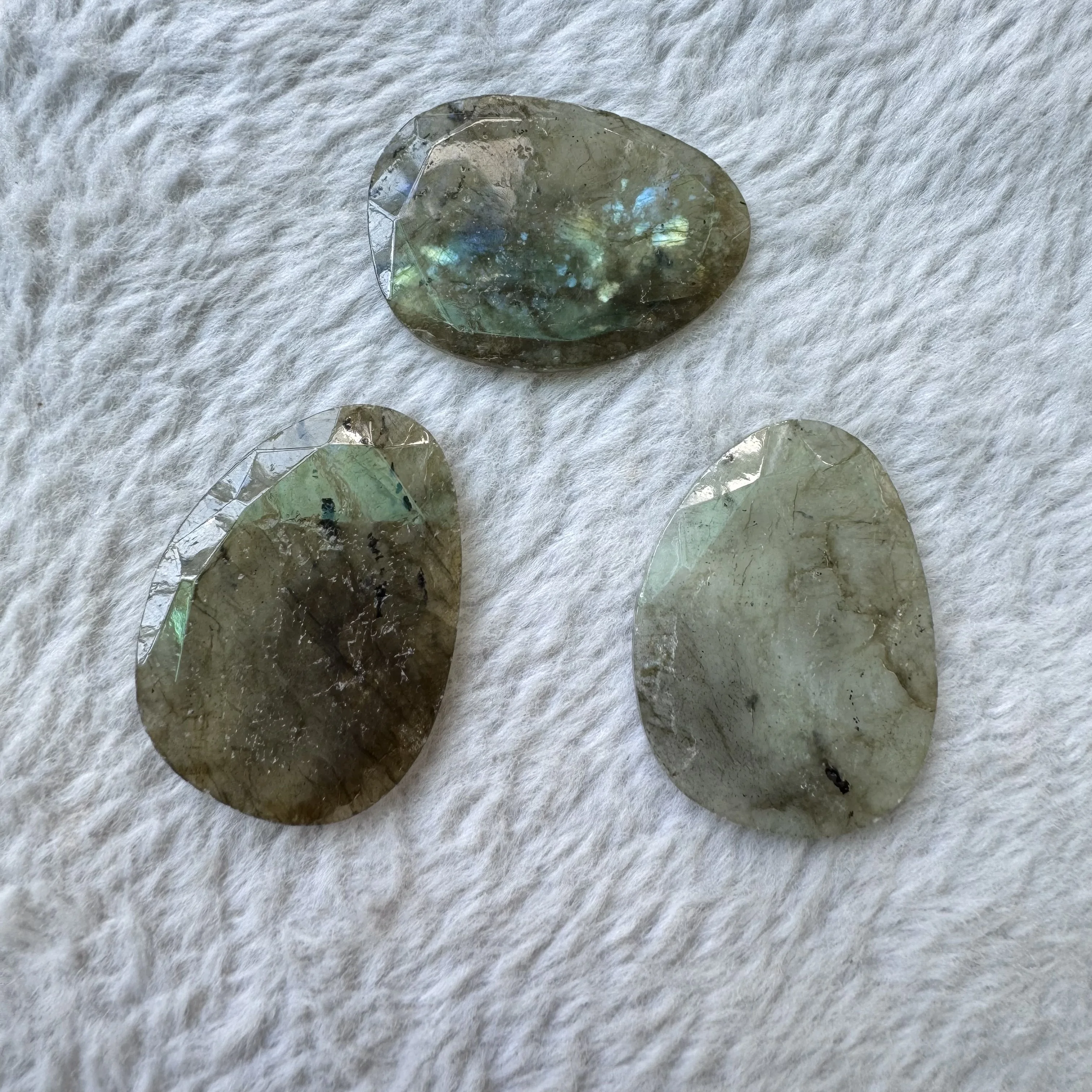 PANGEM-الجملة 2 قطعة/الحزمة اللابرادوريت الطبيعي 27x37 مللي متر الأوجه الكمثرى حبة كابوشون ، خاتم مجوهرات الأحجار الكريمة الحقيقية الوجه ، 3 مللي متر سميكة