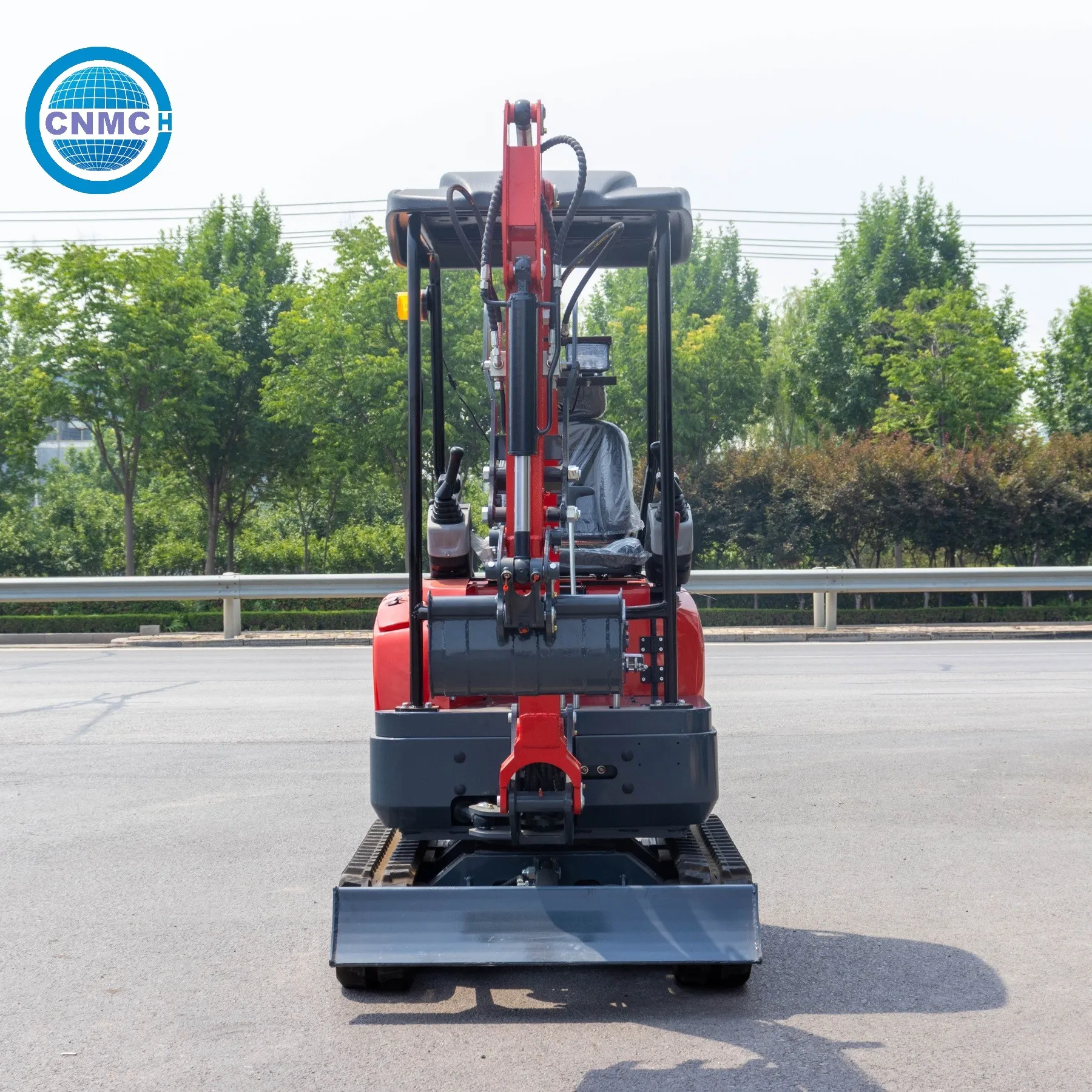 

CNMC Mini Excavator 1.8 Ton Small Excavator CE EPA Certification Full Accessories Portable Compact High Quality Customizable