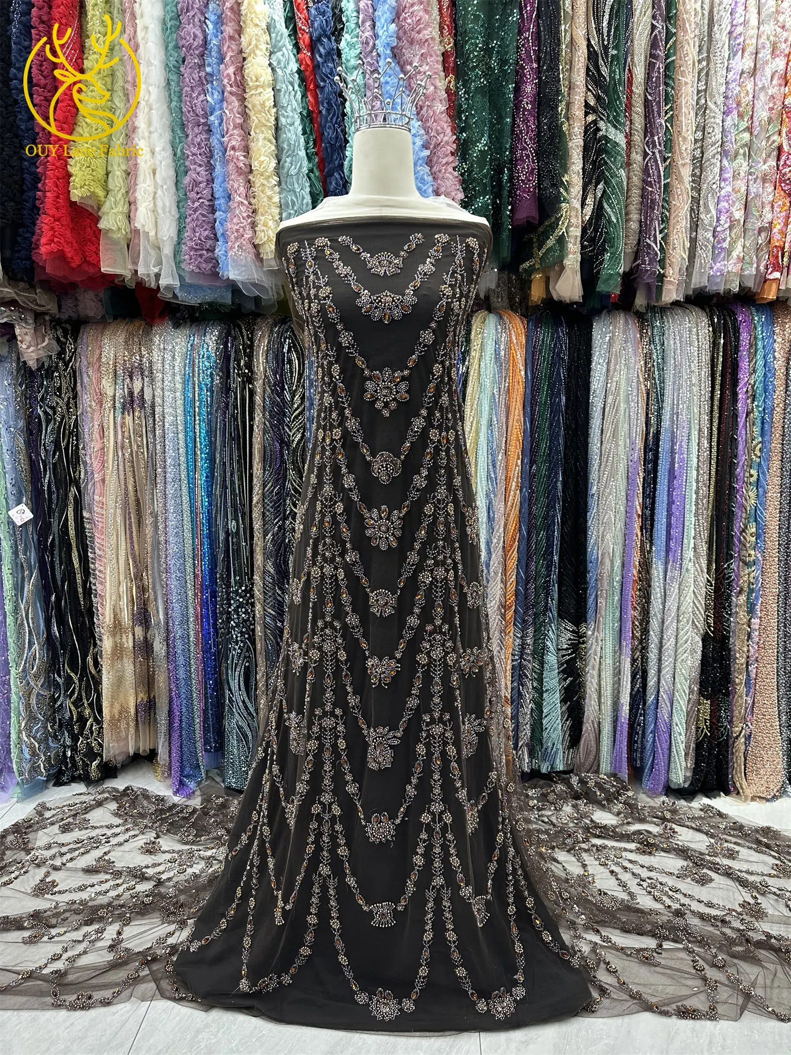 Neueste Afrikanische Luxus-Steinspitze 2026, 5 Yards Hochwertiger Französischer Perlen-Pailletten-Spitzenstoff für Nigerianische Hochzeitskleider – Detail 4