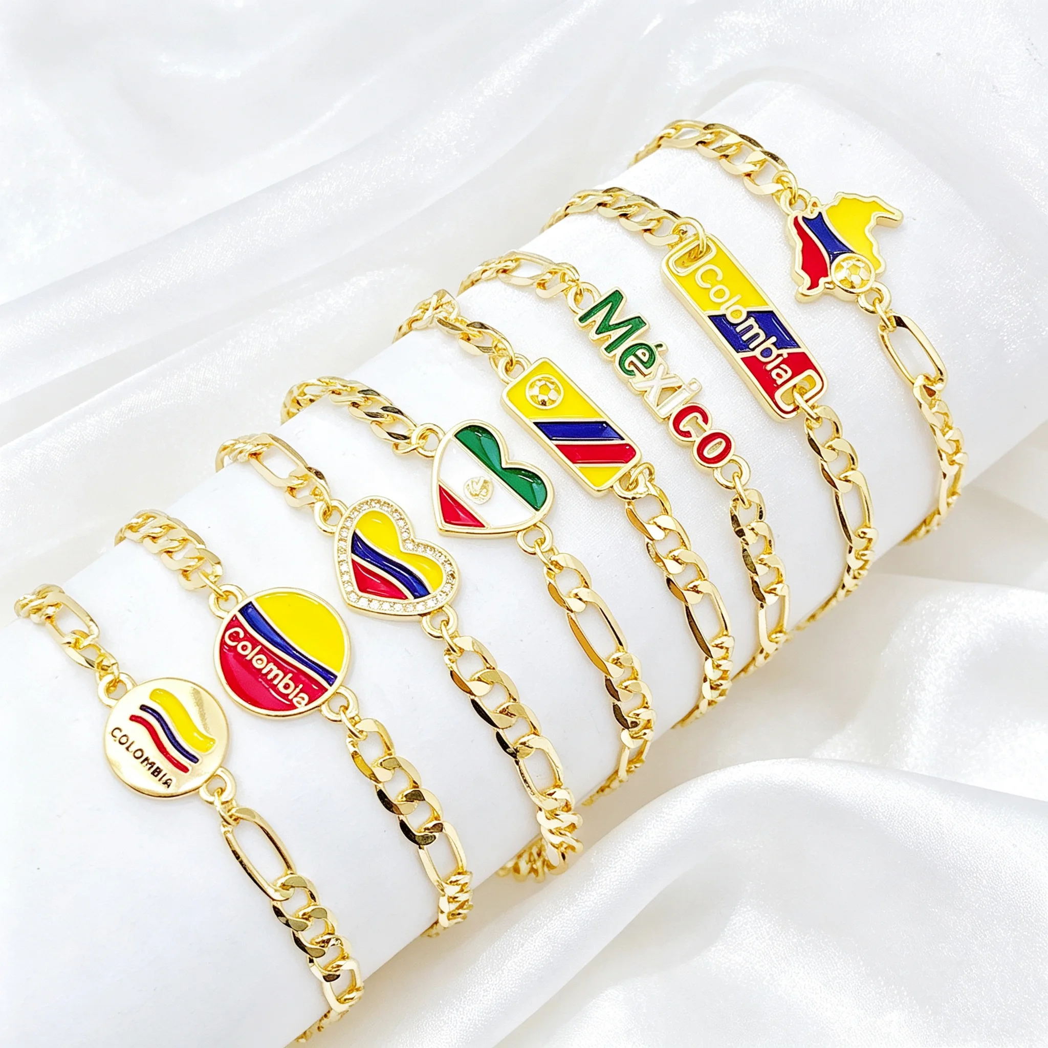 Neue Kolumbien-Mexiko-Flagge Kubanische Gliederkette Armband für Damen und Herren Emaille-Landkarten-Herzanhänger Armband Patriotischer Schmuck Geschenk