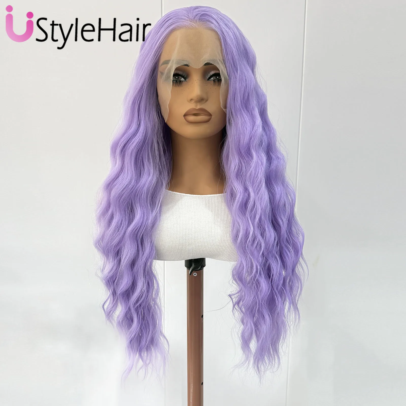 Wig Renda Depan Lavender 13X4 Rambut Sintetis Gelombang Tubuh Panjang Wig Ungu Muda untuk Wanita Garis Rambut Alami Wig Cosplay Penggunaan Sehari-hari