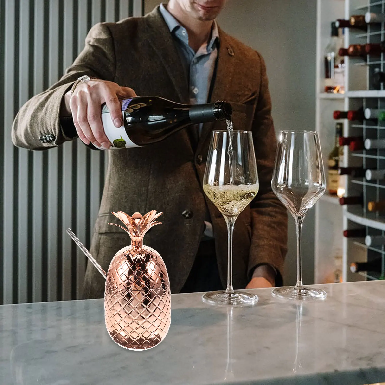 

Hawaii Party Drinks Cups 450ml Pineapple Shaped Plastic Water Mugs with Straw Tropical Decorative ' Party Supplies