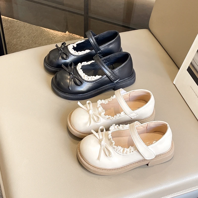 

Новые кожаные туфли принцессы для девочек, черные детские туфли на плоской подошве в стиле Лолиты, милая шикарная кружевная детская повседневная обувь, школьная универсальная обувь с мягкой подошвой