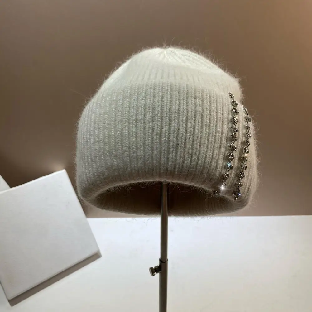 

Ladies Rhinestone Decoration Hat Cozy Beanie Stylish Women's Winter Hat Knitted Rhinestone Decor Warm Windproof Dome for Outdoor