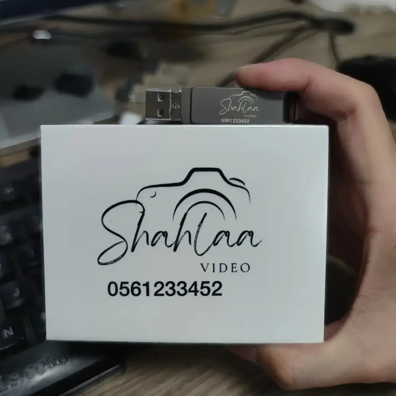 

Бесплатная пользовательская лазерная гравировка логотипа металлическая USB-флеш-накопитель 32 ГБ памяти и белая коробка