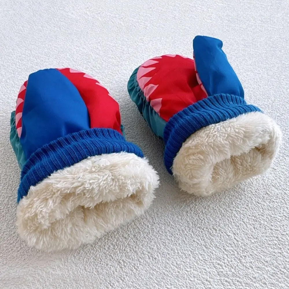 

Противоскользящие детские лыжные перчатки с героями мультфильмов, теплые с костяшками, детские варежки для сноуборда, водонепроницаемые ветрозащитные зимние лыжные перчатки для верховой езды