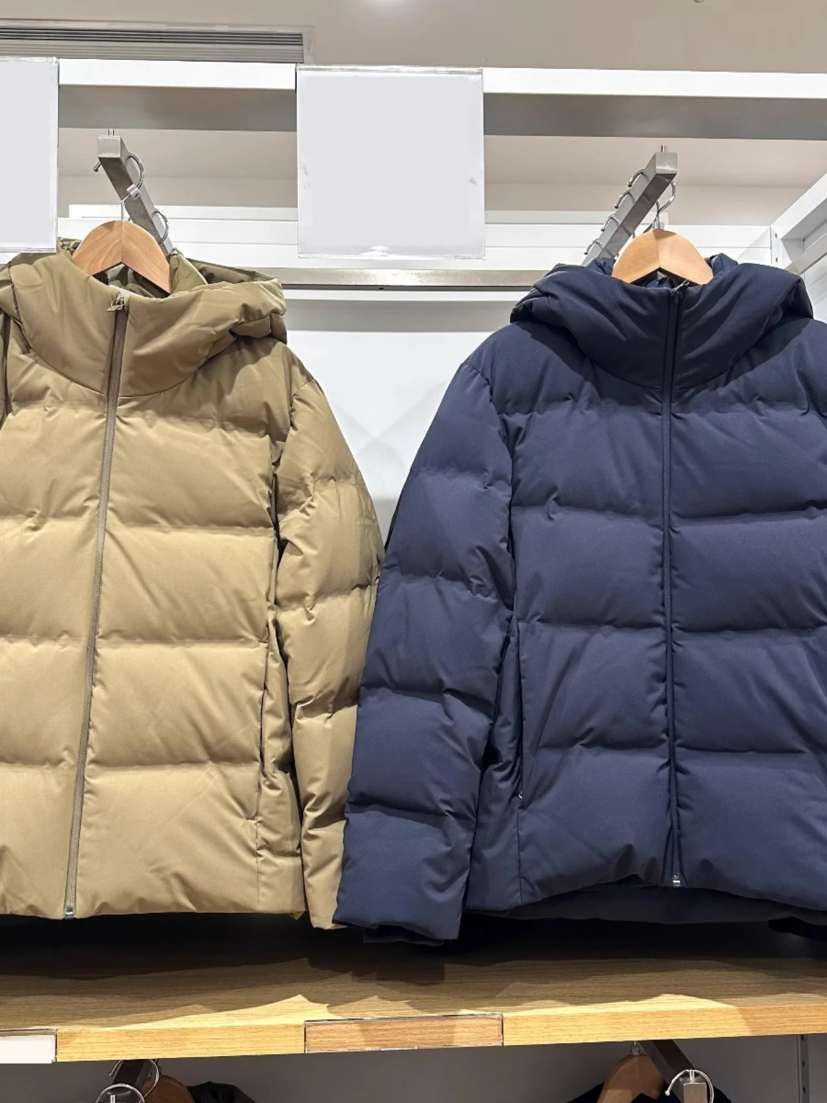 

Мужская зимняя пуховая куртка 2025 года, новая модель, 90% белый пух, водонепроницаемая, с капюшоном, ветрозащитная, повседневная, свободного кроя, на молнии