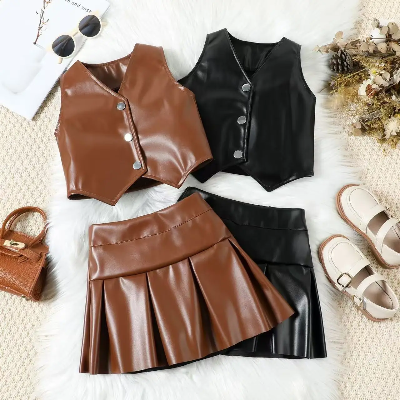 

Girls' Autumn and Winter Set Children's Clothing Fashion V-neck PU Sleeveless Vest Leather Skirt Two-piece Set