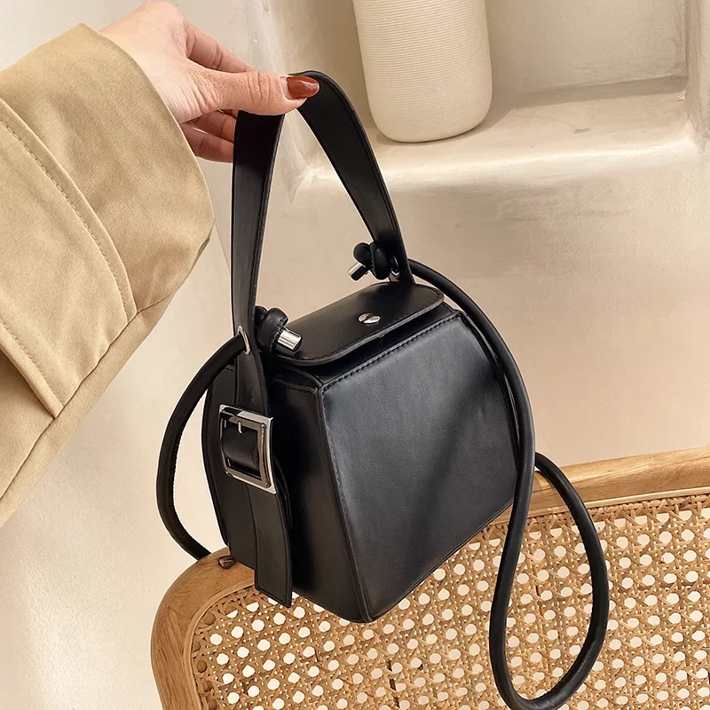 New 2023 Bucket Bag Handbag Box Design Fashion Trend All-match Square Crossbody Bag Shoulder Bag Solid Color PU Leather