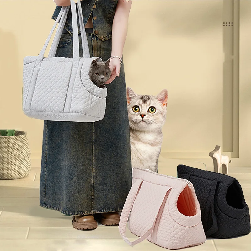 

Pet Handbag Spring Ultra-Light Quilted Cotton Pet Carrying Bag Single Shoulder Cat Outing Bag