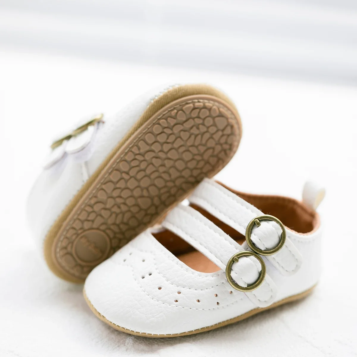 Zapatos clásicos de cuero para bebés y niñas recién nacidas, suela suave antideslizante, Estilo Vintage, para niños pequeños de 0 a 18 meses