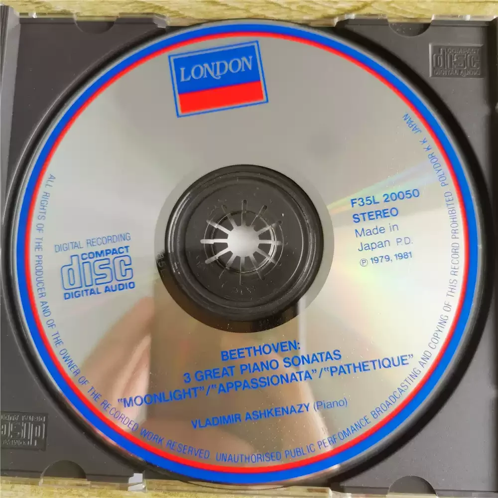 CD: Beethoven – Piano Sonatas – Ashkenazy Release: Número Japonês Via Registros de Londres (catalog No. F35L-20050) dominado digitalmente