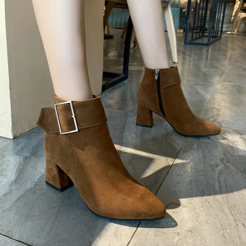 Women Vintage High Heels Ankle Boots Buckle Casual Ladies Sexy Ankle Boots Female Chelsea Boots Plus Size 35-43 Botas De Mujer