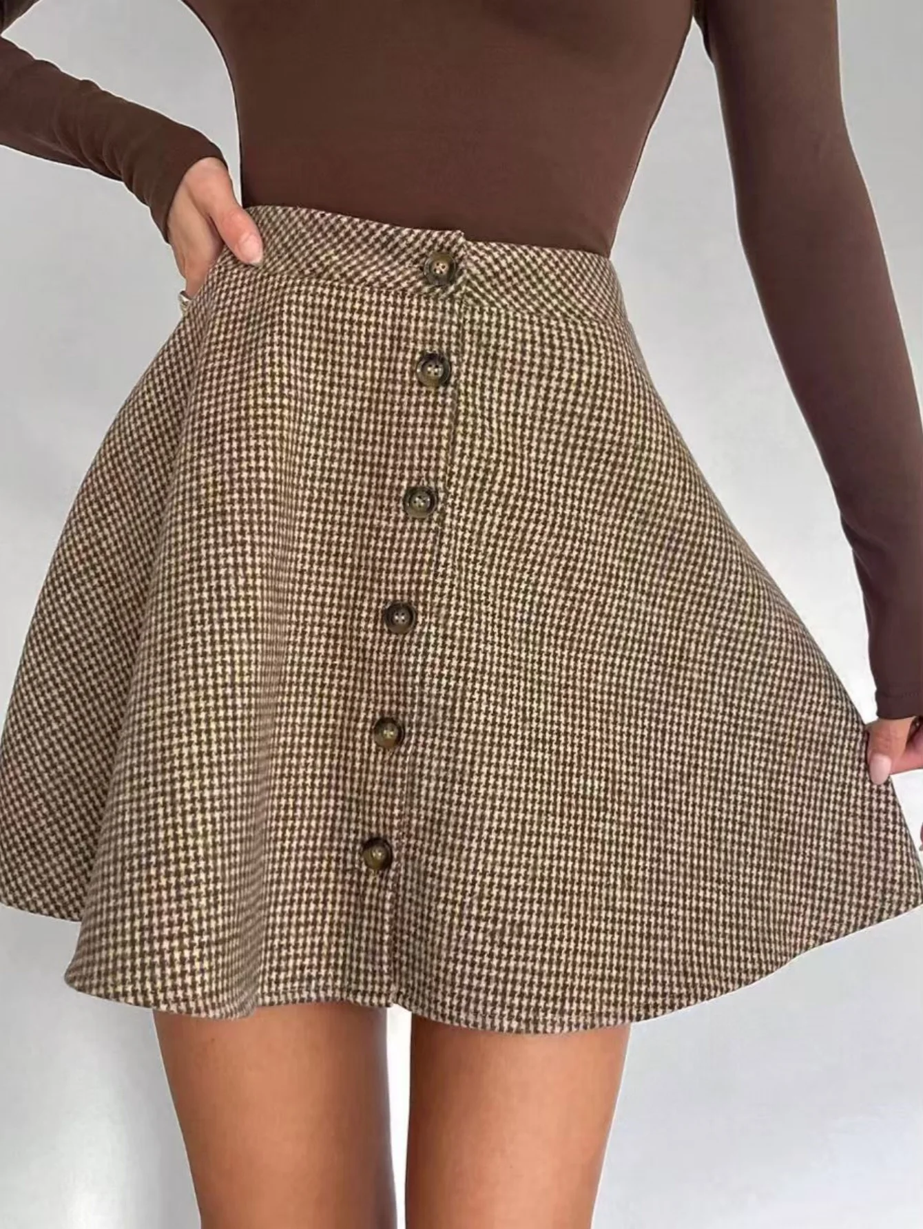 

Винтажная мини-юбка в клетку «гусиная лапка», шикарная юбка-трапеция с завышенной талией, корейская модная короткая юбка на пуговицах, в стиле «темная академия»