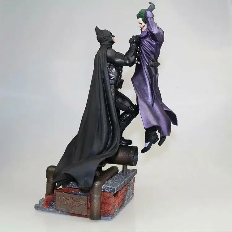 

30cm Marvel Dark Knight Dc Comic Series Batman Joker Batman Battle Statue Handmade Movie Surrounding Decorative Gifts