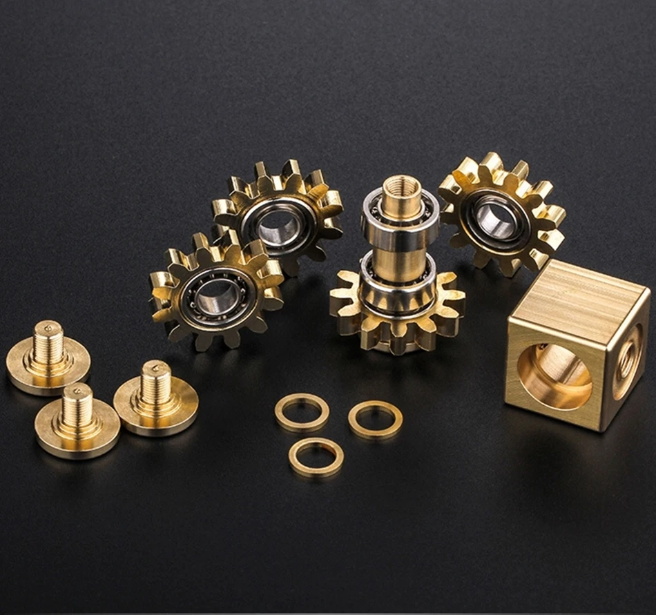 Metal spinner,Fidget spinner,anti-stress Relief Toys لعبة دوارة مضادة للضغط ، لعبة سهام معدنية فيدجيتي دوارة لتخفيف الضغط ، لعبة تخفيف الضغط ، لعبة فيدجيتي المضادة للضغط والقلق ، ألعاب معدنية EDC