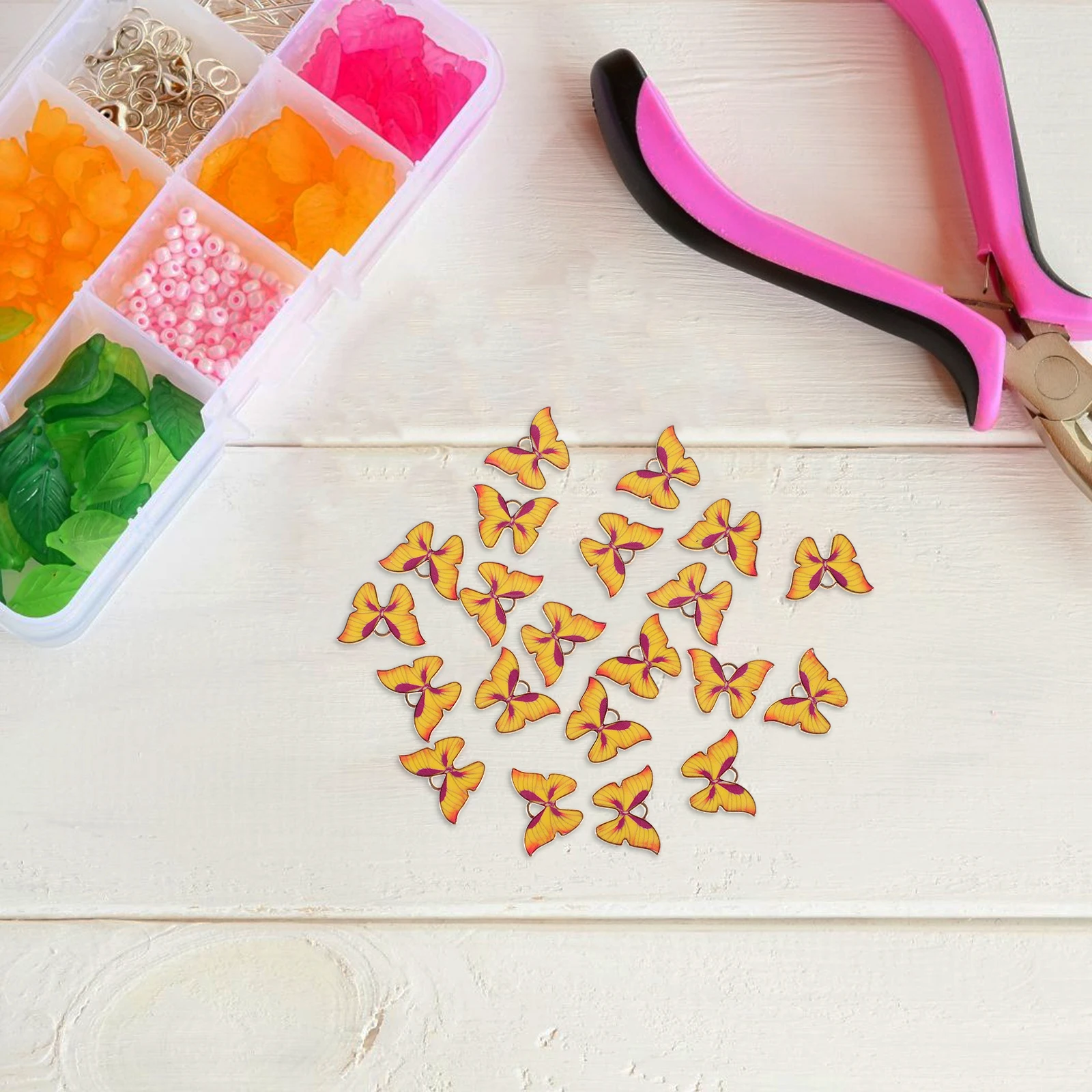 

Lightweight Butterfly Pendant Charms Elegant Colorful Butterfly Jewelry for Accessories Bracelet Making