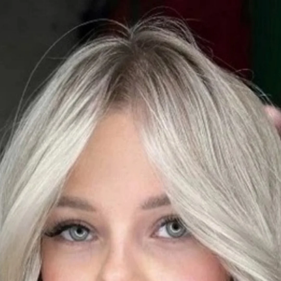 

Светло-русые парики с эффектом омбре, женские длинные свободные волны, синтетический парик спереди, высокое качество, 13*4HD, прозрачные кружевные волосы, использование для косплея