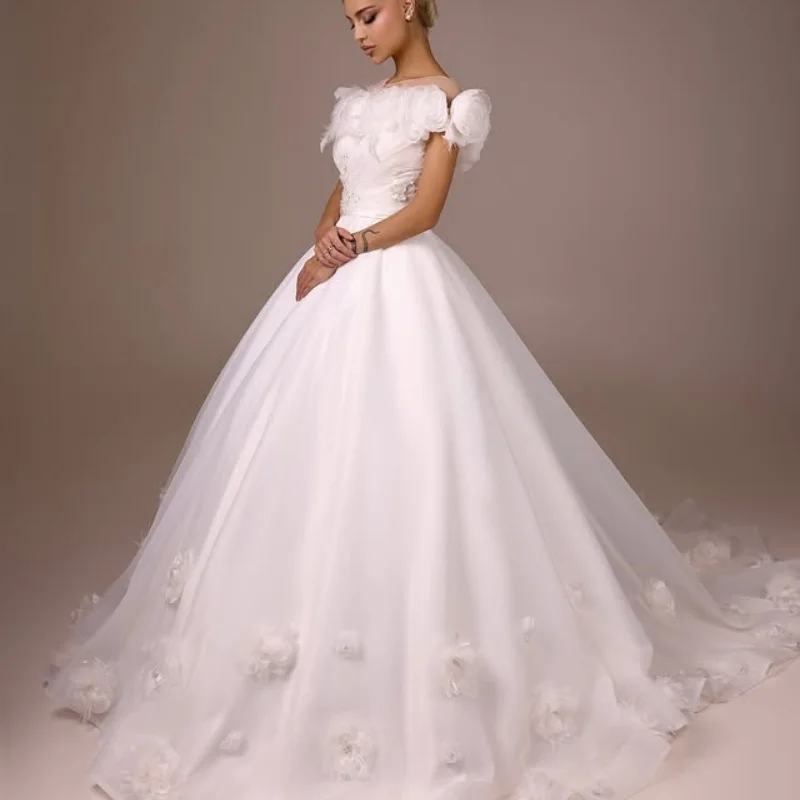 

Customized ivory Ball Gown Royal Wedding Dresses Long tail Lace applique 3D flower Made Robe De