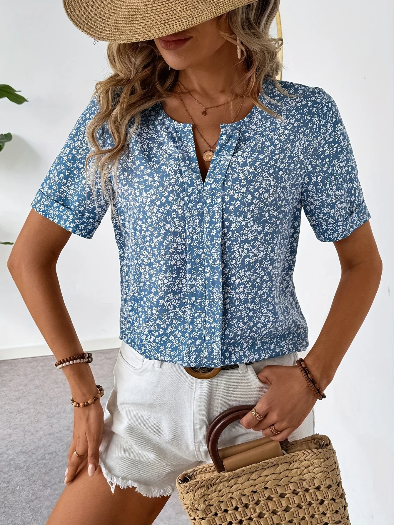 Camisa de manga corta para mujer, camisa de cuello redondo floral azul, estilo navideño, ropa para mujer, nueva