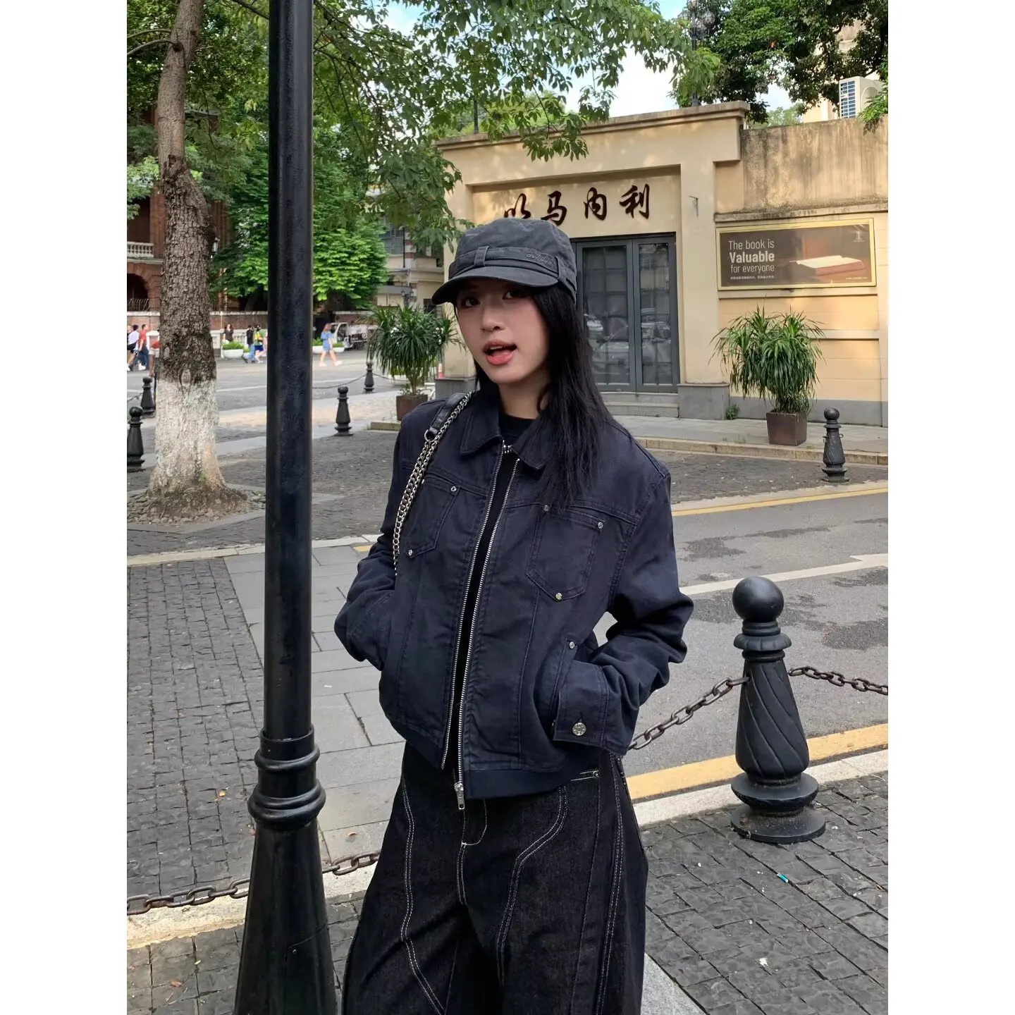 2025 fashion American high street vibe washed old denim jacket men and women loose tooling jacket couple autumn