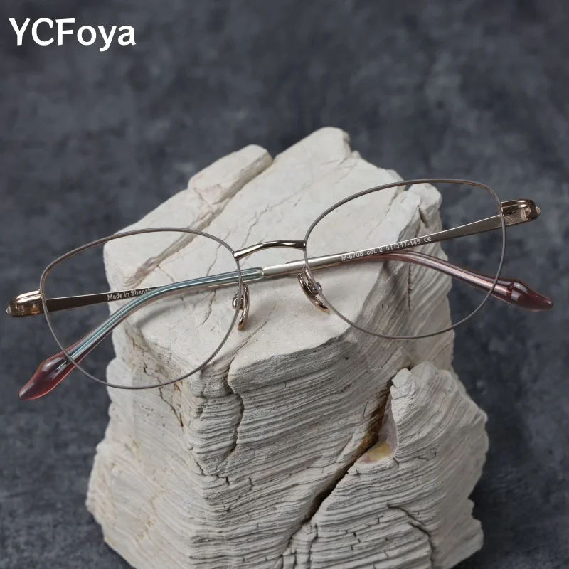 

YCFoya Модные женские очки-«кошачий глаз» из чистого титана, полнооправные, ультралегкие, с защитой от синего света, для коррекции близорукости, модель M-6708