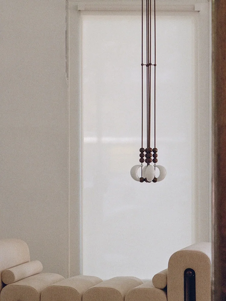 Italy Modern 2024 New Design White Glass Chandeliers Elegant Home Applicants LED  Dimmable Lightings For Living Room image 2