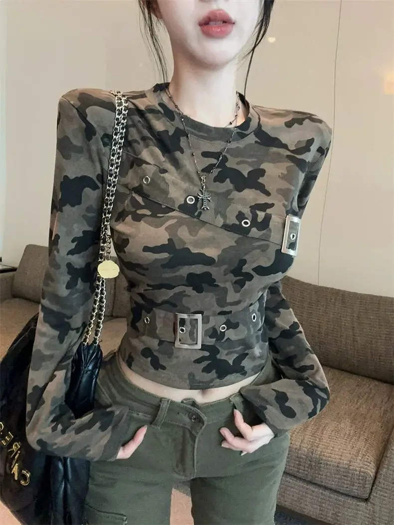 Taktische Camouflage Langarm-T-Shirts für Damen Herbst Coquette Sexy Y2K Top mit Gürtel Trendige Mode Übergroße Figurbetonte Basic-Tees – Detail 4