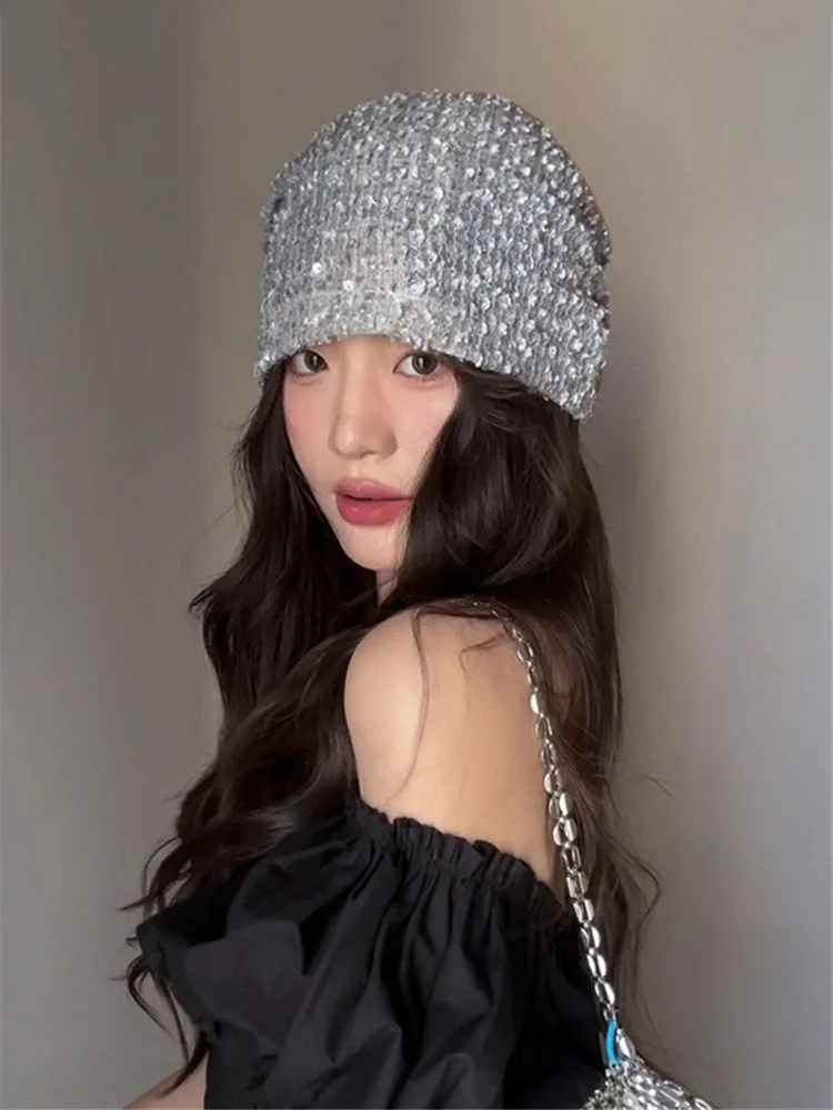 chapeau-en-fourrure-scintillant-de-haute-qualite-tendance-et-amincissant-pour-le-visage-assorti-a-la-boite-cadeau-de-luxe-jocelyn