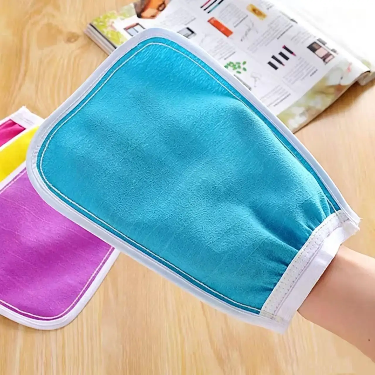 2 Guantes de Baño Exfoliantes de Colores Aleatorios, Guantes de Ducha Engrosados para Frotar la Espalda y el Cuerpo, Manoplas de Baño para Limpieza Diaria del Baño