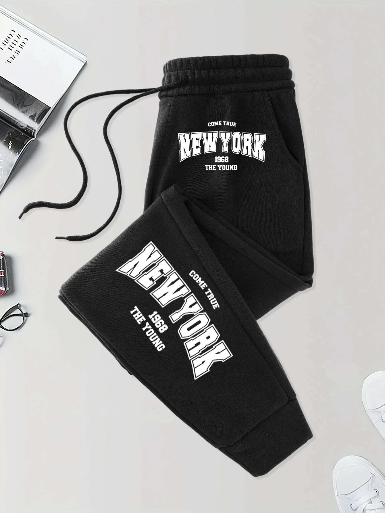

Come True New York 1968 Simple Art Letter Print Pant Men Autumn Street Britches Casual Pocket Sportpants Trendy Fleece Trousers