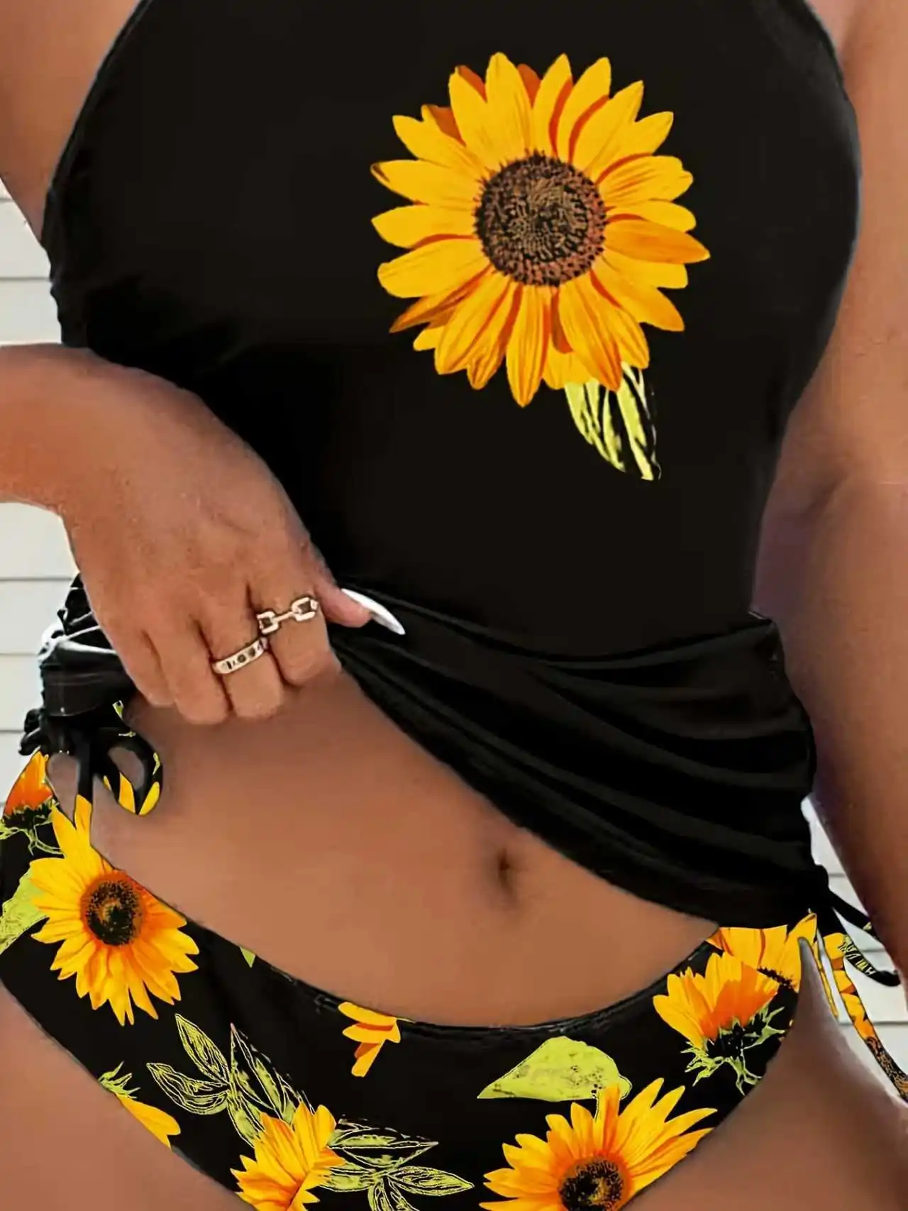 

Women's Fashion Slimming Halter Sunflower Print Swimsuit