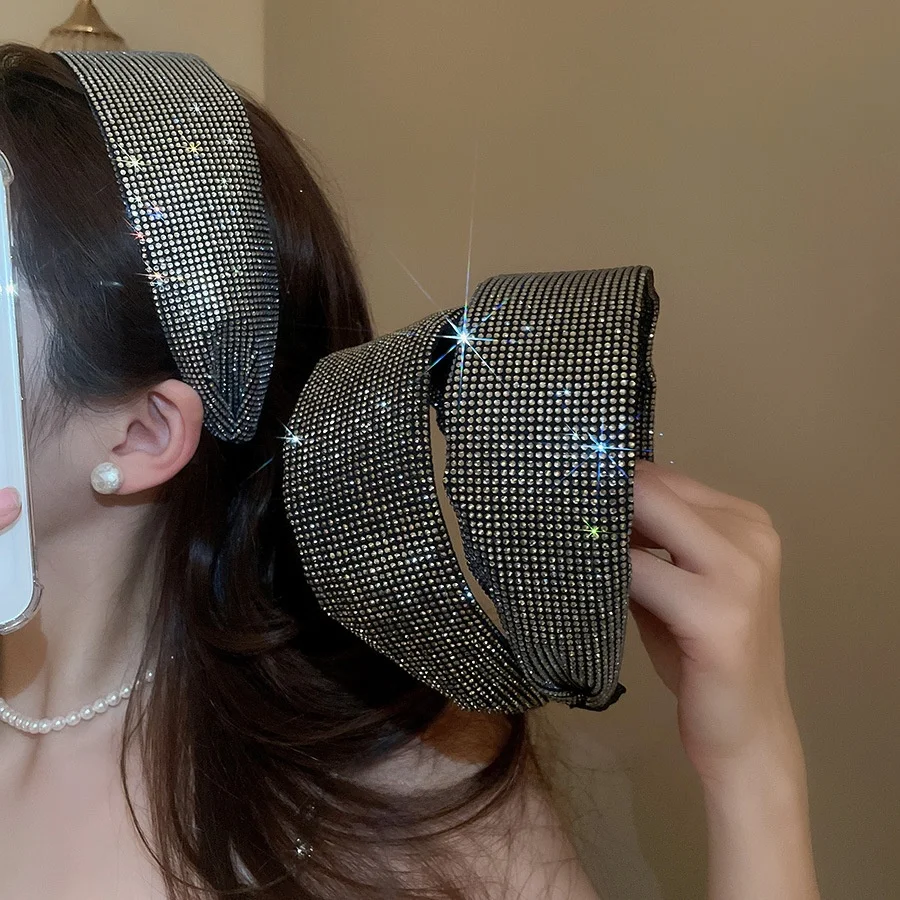 faixa-de-cabelo-feminina-grande-e-elegante-com-diamantes-embutidos-acessorio-de-cabelo-versatil-e-estiloso-com-toque-de-luxo