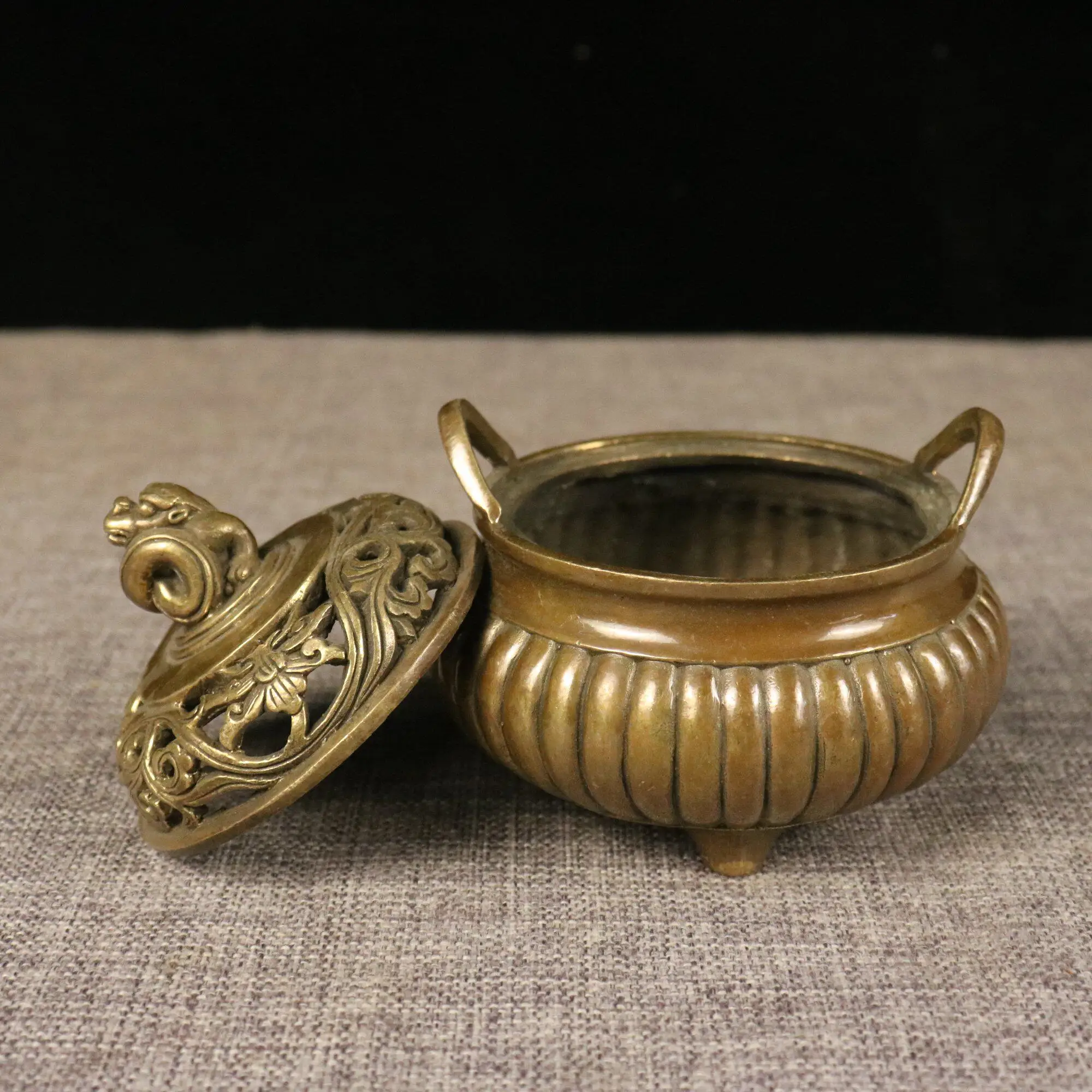 Vintage Copper Striped Incense Burner Three Legs Double Ears With Lid Mini Pi Xiu Buddha Zen Tea Ceremony Home Decor