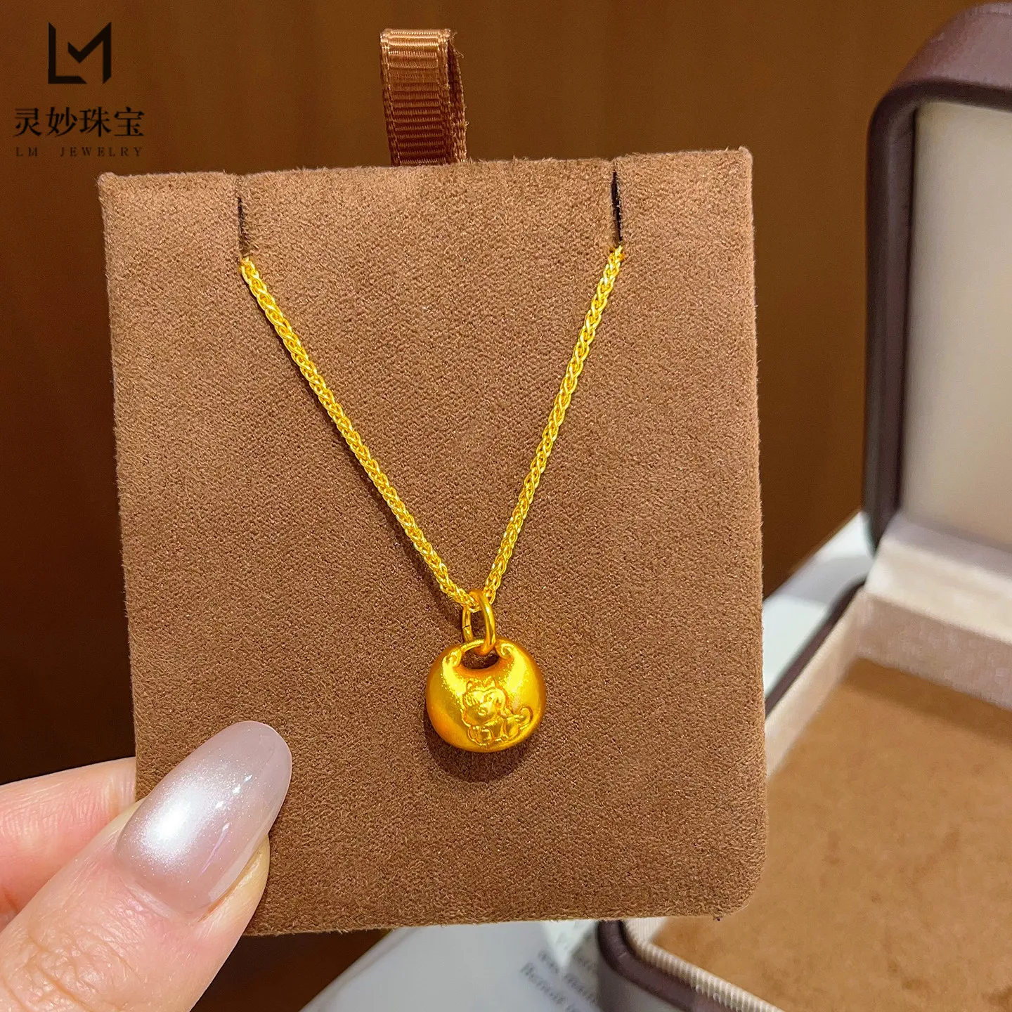 

Chubby Fortune Zodiac Horse Pendant Women's 24K Gold AU999 - Sturdy and smooth hanging loop, suitable for necklaces