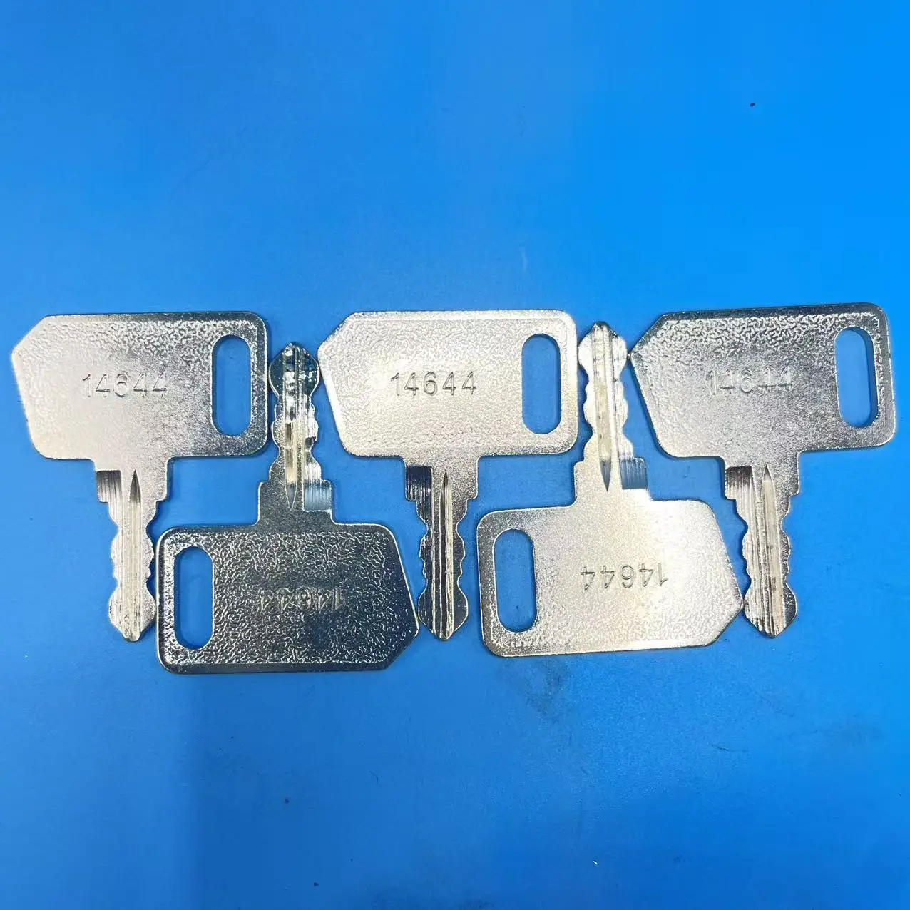 1/5/10PCS 14644 Key 14644 Ignition Key Universal Fendt, Deutz, Excavator, Construction Machinery