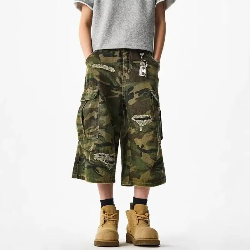 LUZHEN 2026 Summer New Camouflage Printed Straight Cropped Pants Men's Stylish Broken Hole Patched Original Cargo Shorts JY7848