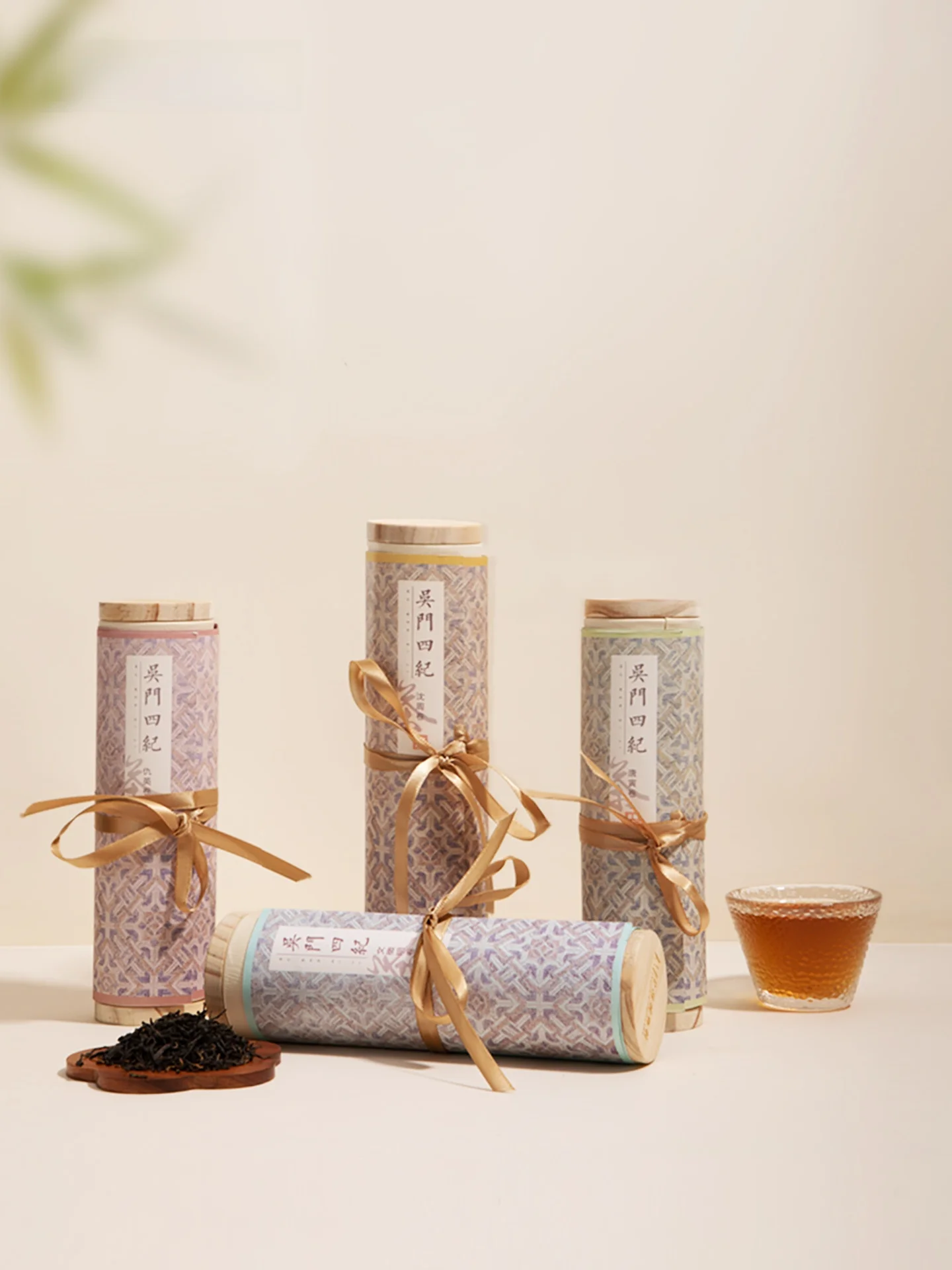Authentic Suzhou Museum Tea Leaves Dongting Mountain Biluochun  Leaf Red And Green Tea Creative Gift Box Chinese Style
